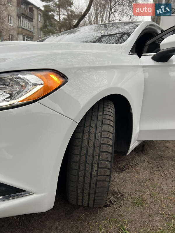 Седан Ford Fusion 2016 в Киеве