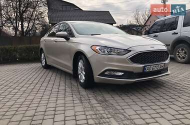 Седан Ford Fusion 2018 в Хусте