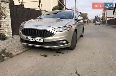 Седан Ford Fusion 2018 в Хусте