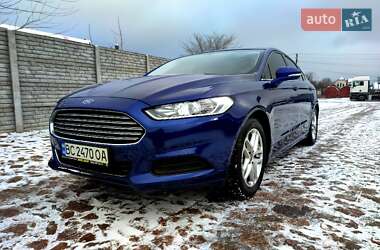 Седан Ford Fusion 2014 в Кам'янці