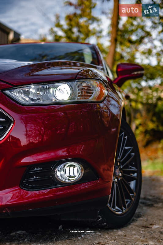 Седан Ford Fusion 2015 в Кропивницком