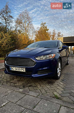 Седан Ford Fusion 2015 в Львове