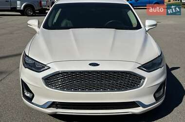 Седан Ford Fusion 2020 в 