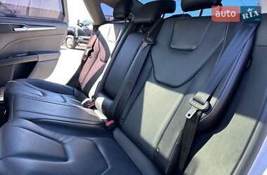 Седан Ford Fusion 2020 в 