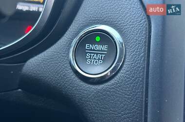 Седан Ford Fusion 2019 в 
