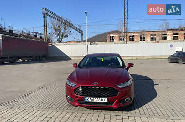 Седан Ford Fusion 2015 в Сваляві