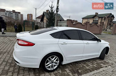 Седан Ford Fusion 2014 в 