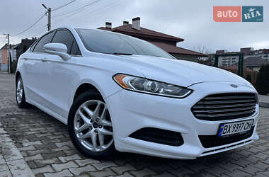 Седан Ford Fusion 2014 в 