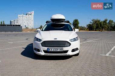 Седан Ford Fusion 2015 в 