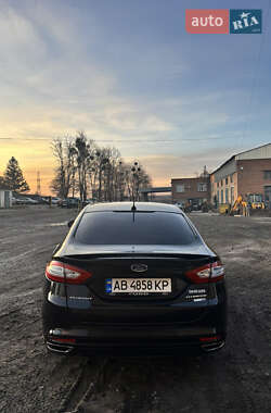 Седан Ford Fusion 2013 в 