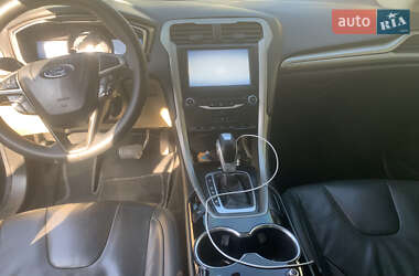 Седан Ford Fusion 2014 в 