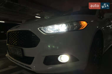 Седан Ford Fusion 2014 в 