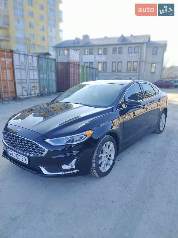 Ford Fusion 2019