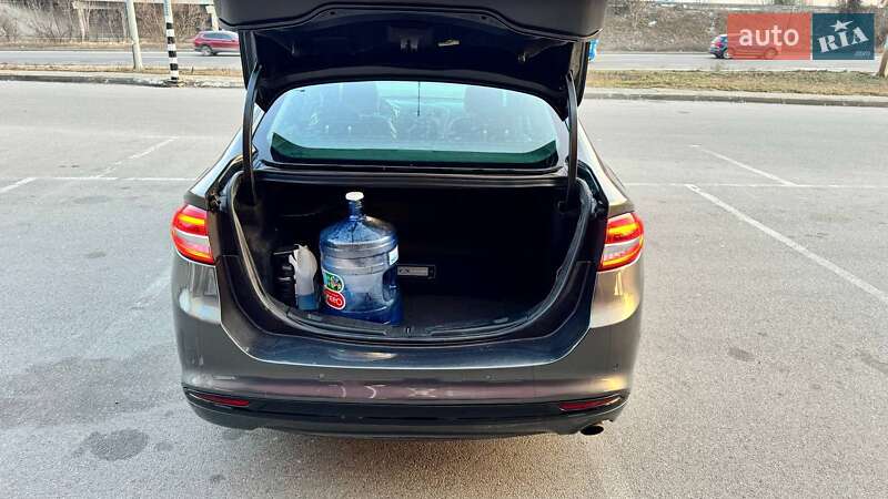 Седан Ford Fusion 2016 в Києві