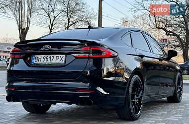 Седан Ford Fusion 2017 в 