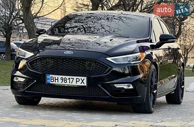 Седан Ford Fusion 2017 в 