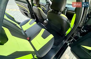 Седан Ford Fusion 2017 в 