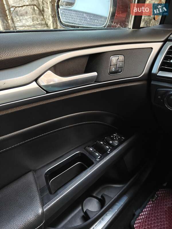 Седан Ford Fusion 2016 в Киеве