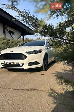 Седан Ford Fusion 2013 в Новомосковске