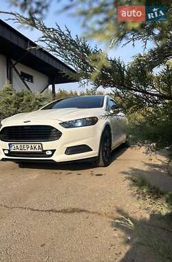 Седан Ford Fusion 2013 в Новомосковске