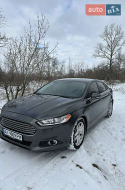 Седан Ford Fusion 2015 в Києві