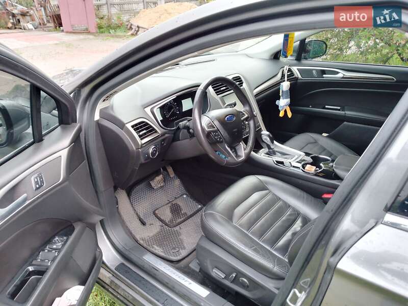 Седан Ford Fusion 2014 в Первомайске