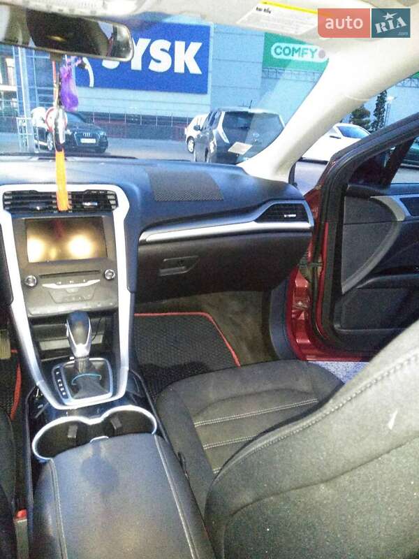 Седан Ford Fusion 2015 в Виннице