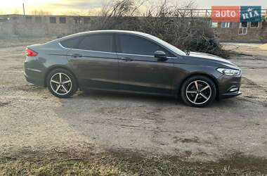 Седан Ford Fusion 2016 в Львове