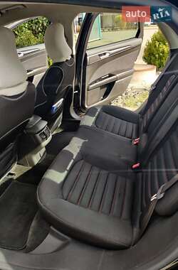 Седан Ford Fusion 2015 в Львові