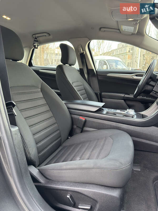 Седан Ford Fusion 2019 в Одессе