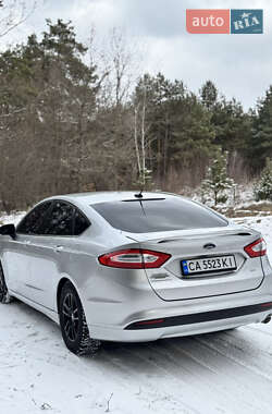 Седан Ford Fusion 2015 в Звенигородке