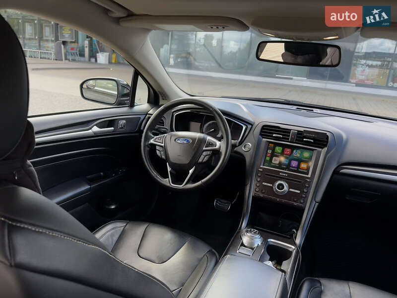 Седан Ford Fusion 2018 в Ровно