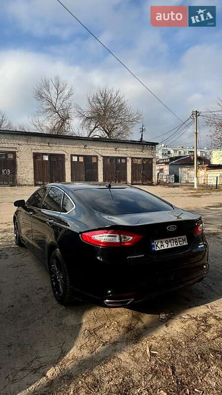 Седан Ford Fusion 2015 в Изюме