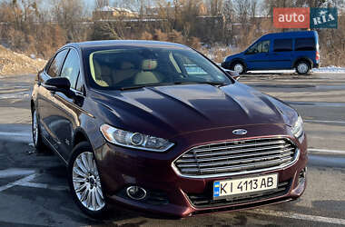 Седан Ford Fusion 2013 в 