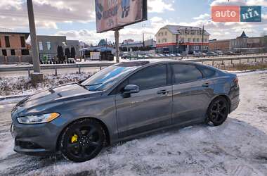 Седан Ford Fusion 2015 в Луцке