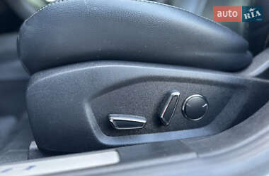 Седан Ford Fusion 2019 в 