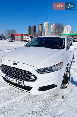 Седан Ford Fusion 2014 в 