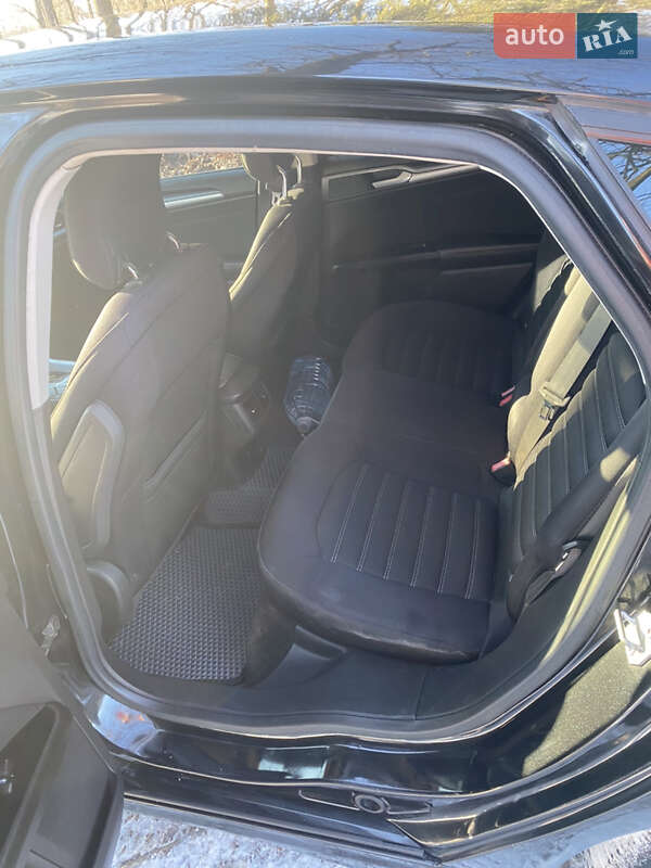 Седан Ford Fusion 2014 в Полонном