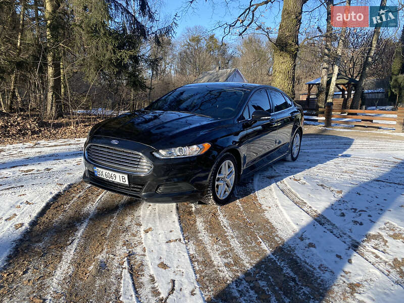 Седан Ford Fusion 2014 в Полонном