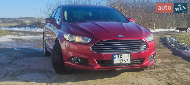 Седан Ford Fusion 2013 в Ровно