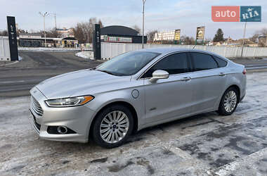 Седан Ford Fusion 2014 в 