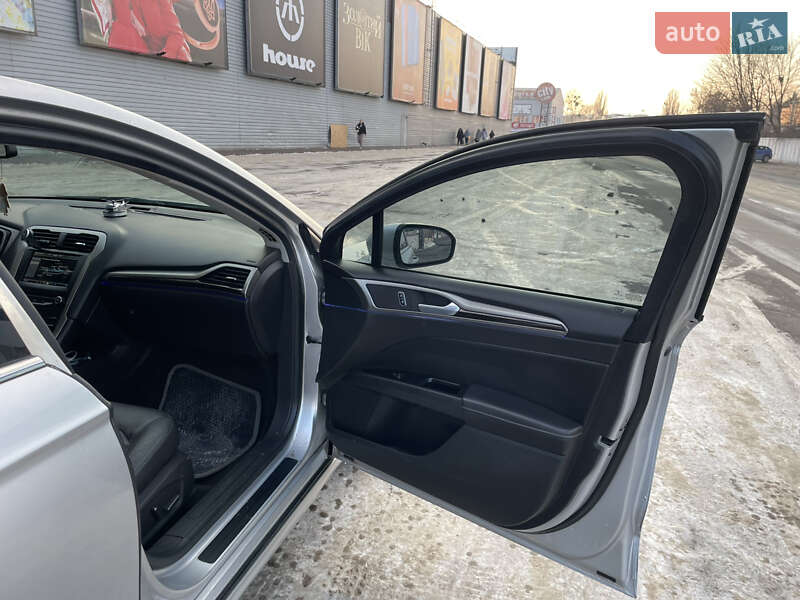 Седан Ford Fusion 2014 в Полтаві