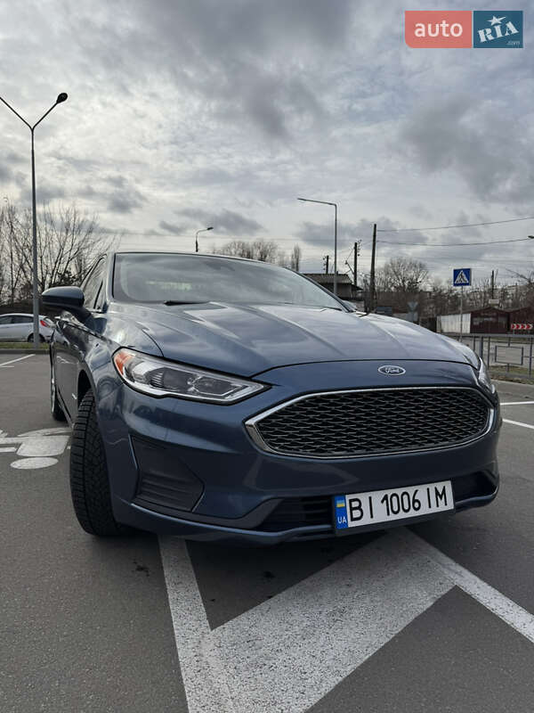 Седан Ford Fusion 2019 в Киеве