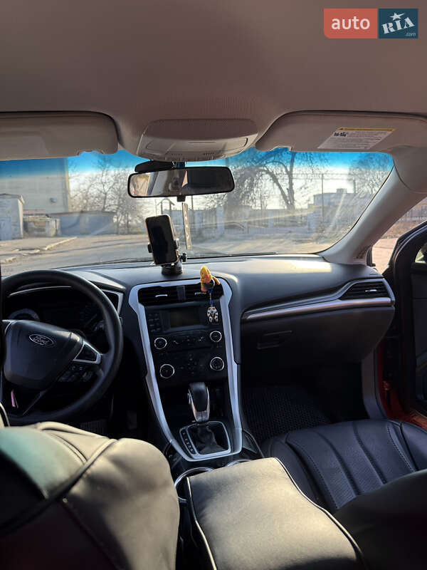 Седан Ford Fusion 2014 в Одесі