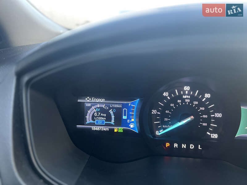 Седан Ford Fusion 2017 в Сарнах фото 21 Седан Ford Fusion 2017 в Сарнах