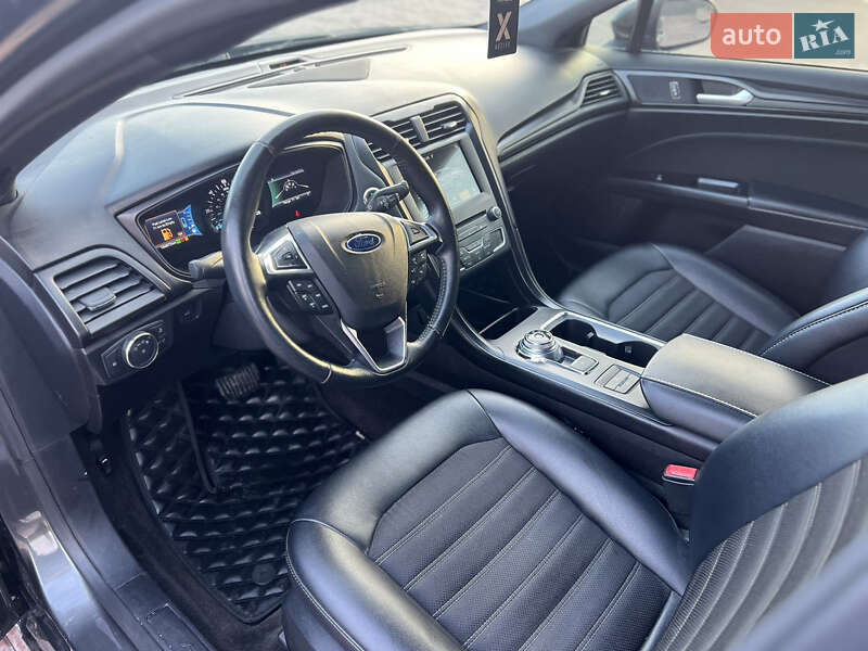 Седан Ford Fusion 2017 в Сарнах фото 32 Седан Ford Fusion 2017 в Сарнах