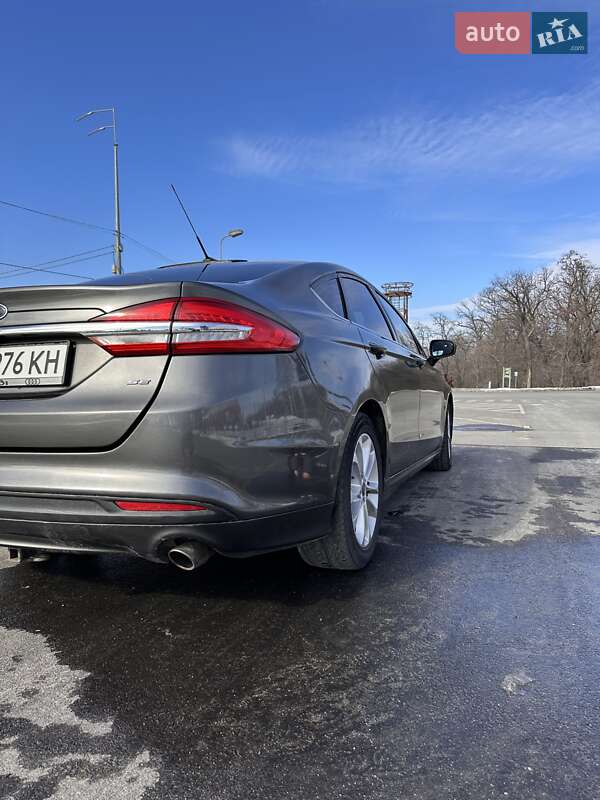 Седан Ford Fusion 2016 в Києві