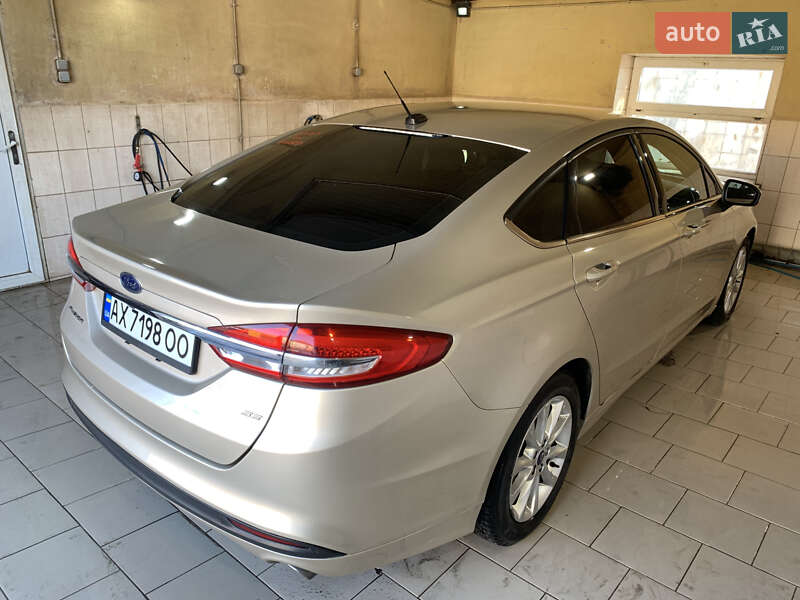 Седан Ford Fusion 2016 в Карловке