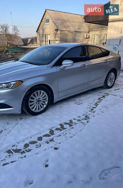 Седан Ford Fusion 2014 в 