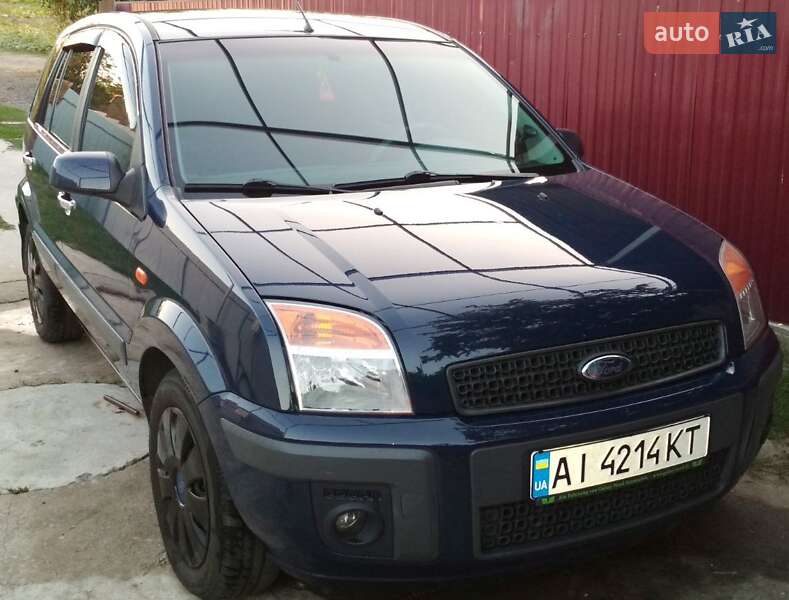 Хетчбек Ford Fusion 2008 в Ржищеві